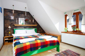 Bike House - 250-year-old restored house in a quiet area Braşov